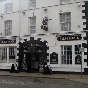 https://three-tuns-hotel.yorkshirehotels.net